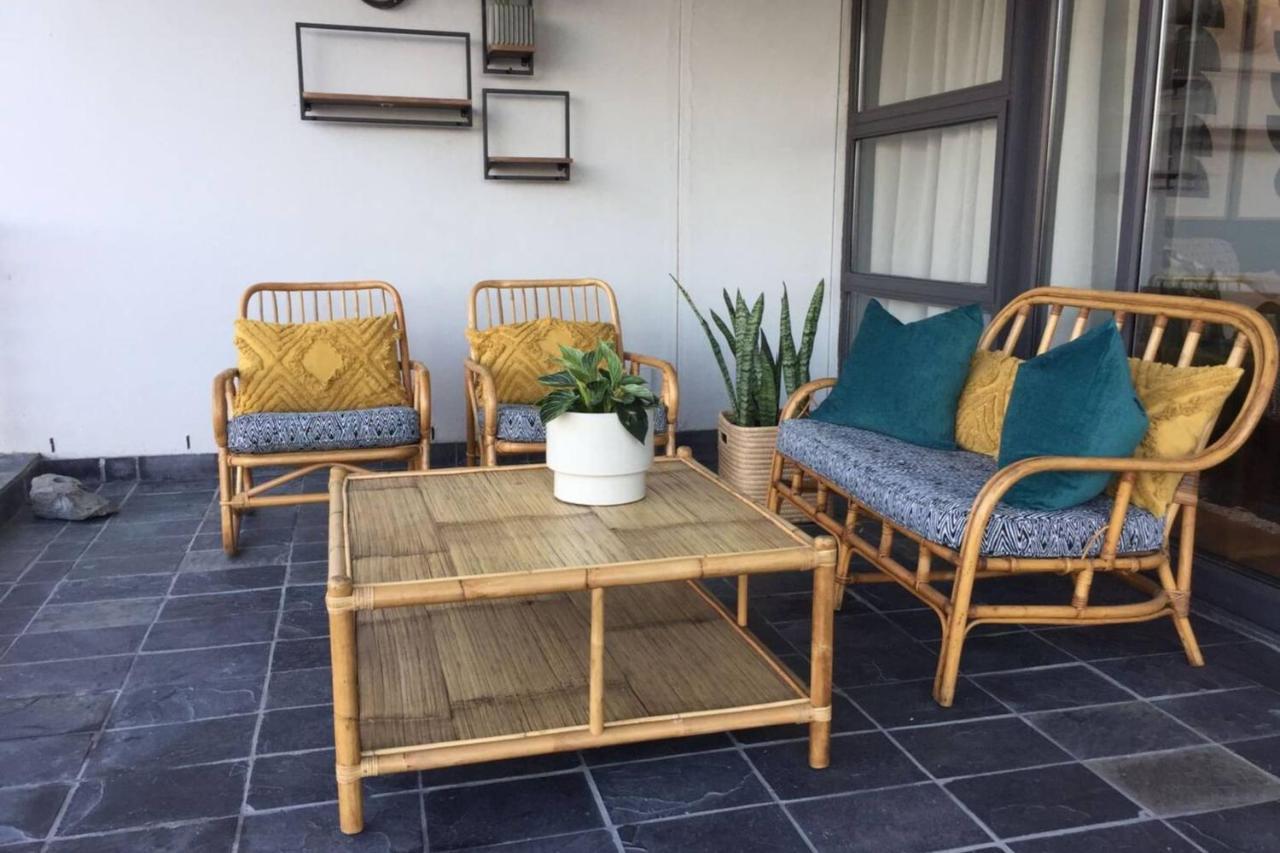 Stylish 2 Bedroom In With Stunning Views Apartment Cape Town